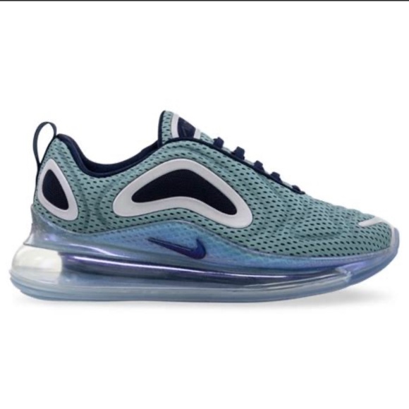 Nike Shoes - Nike Air Max 720 wmns 9 mns 7.5